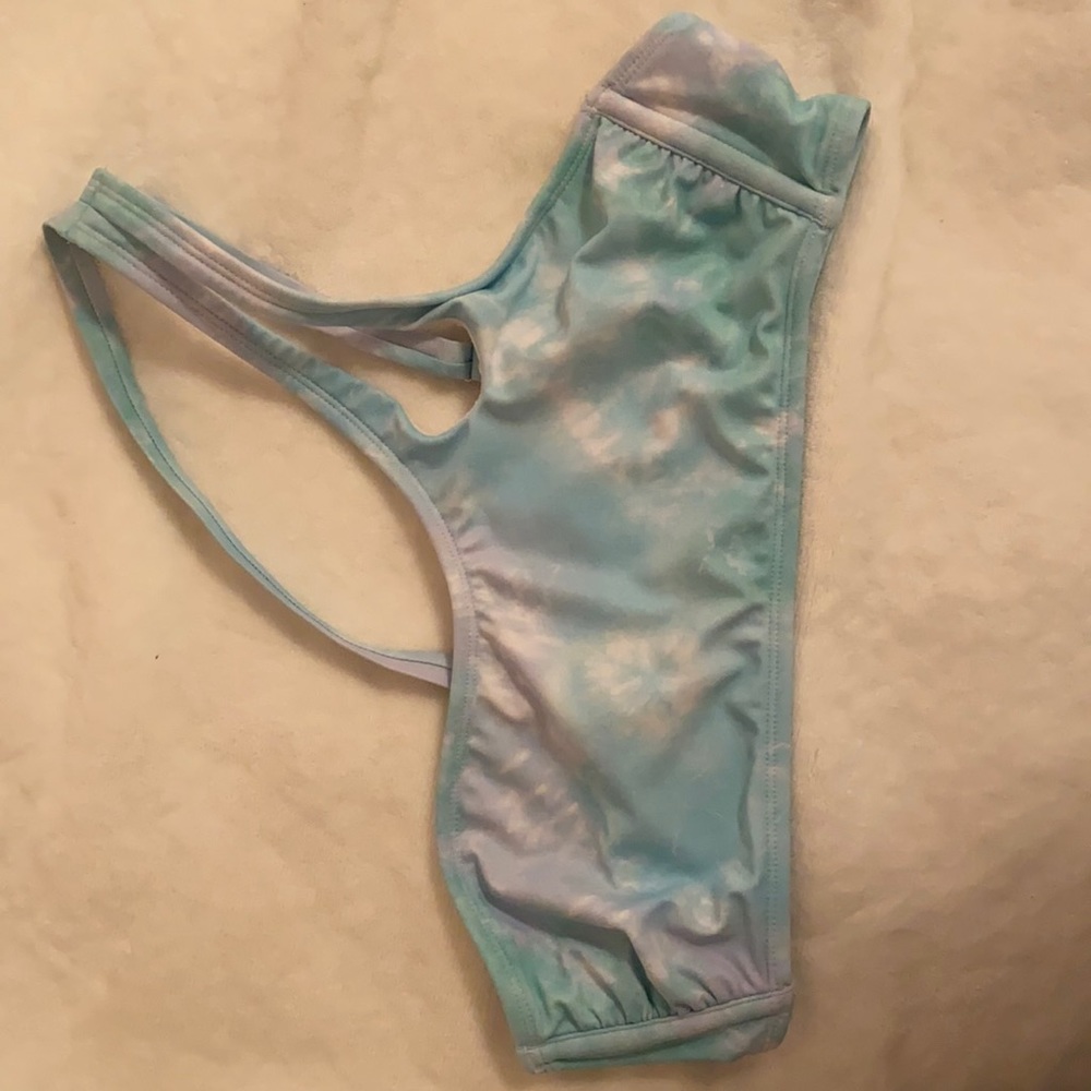 Large one shoulder tie dye bikini top piece